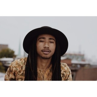 Topaz Jones - Black Dynamite - Tekst piosenki, lyrics - teksciki.pl