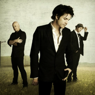 Train - This Christmas - Tekst piosenki, lyrics - teksciki.pl