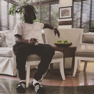 Troy Ave - Love Story - Tekst piosenki, lyrics - teksciki.pl