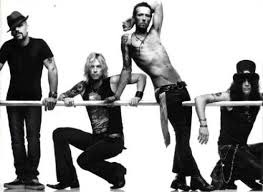 Velvet Revolver - Illegal I - Tekst piosenki, lyrics - teksciki.pl