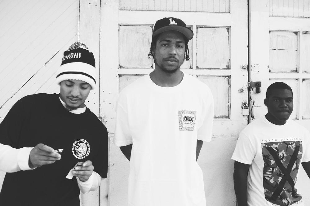 Warm Brew - Loungin - Tekst piosenki, lyrics - teksciki.pl