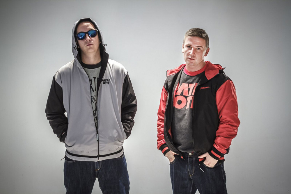 Z.B.U.K.U x Bezczel - #Hot16Challenge - Tekst piosenki, lyrics - teksciki.pl