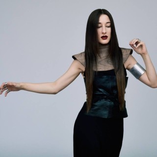 Zola Jesus - Run Me Out - Tekst piosenki, lyrics - teksciki.pl