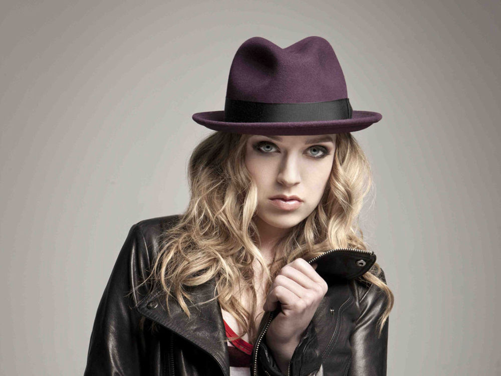 ZZ Ward - Rescue - Tekst piosenki, lyrics - teksciki.pl